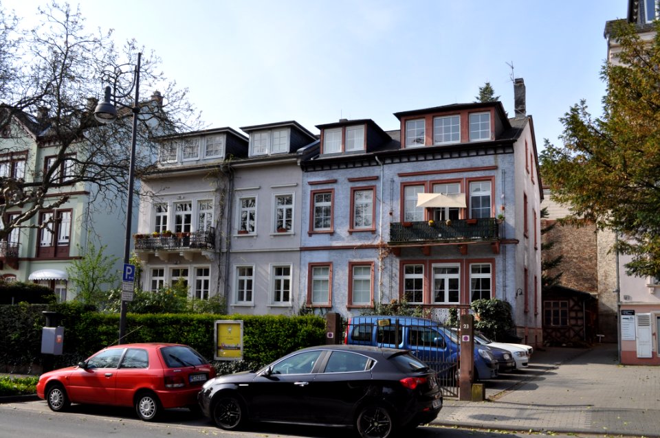 Bad Homburg, Kaiser-Friedrich-Promenade 23-25