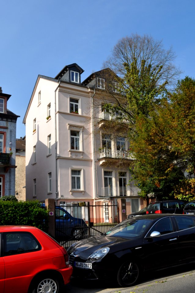 Bad Homburg, Kaiser-Friedrich-Promenade 21