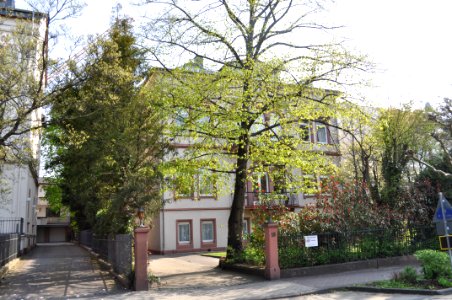 Bad Homburg, Kaiser-Friedrich-Promenade 16