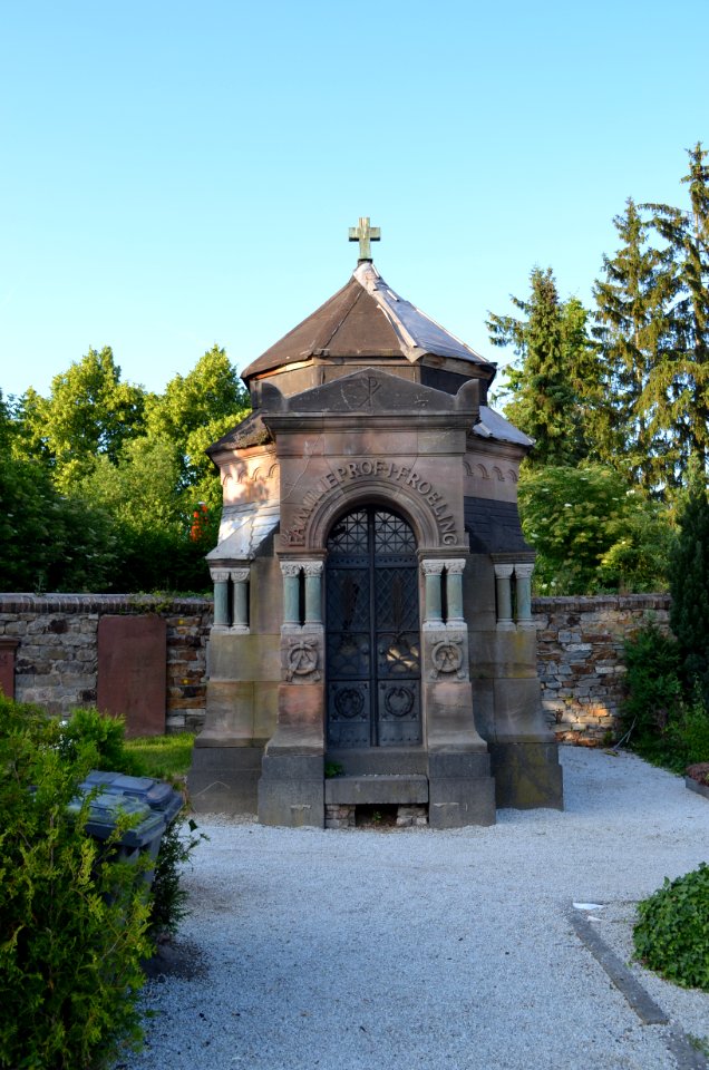 Bad Homburg, Evangelischer Friedhof, Grab Julius Froeling (1)
