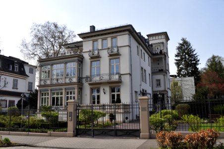 Bad Homburg, Kaiser-Friedrich-Promenade 103