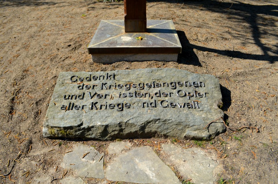 Bad Homburg, Jubiläumspark, Gedenkkreuz, Stein