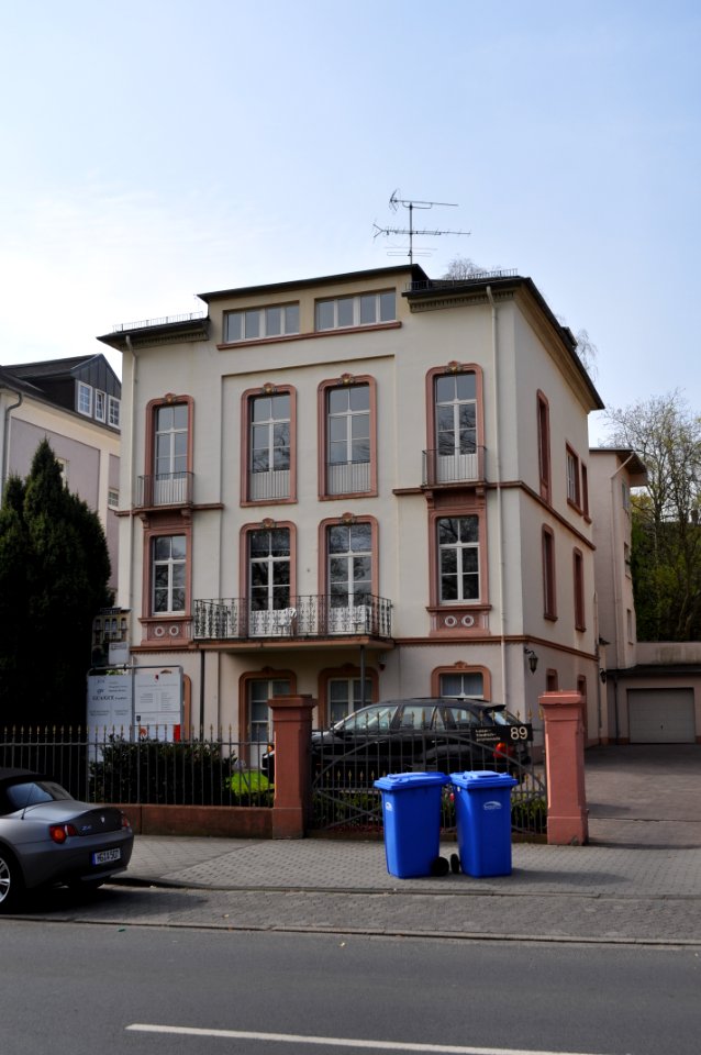 Bad Homburg, Kaiser-Friedrich-Promenade 89