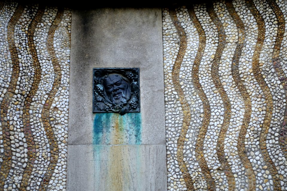 Bacchusbrunnen - Mathildenhöhe - Darmstadt, Germany - DSC01488