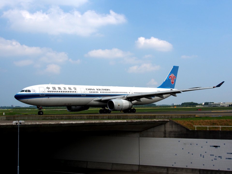 B-6502 China Southern Airlines Airbus A330-343X pic3