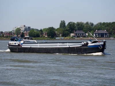 Babette - ENI 03270631, Oude Maas, pic2