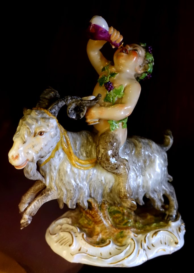 Bacchant, unidentified, porcelain - Musei Capitolini - Rome, Italy - DSC05936
