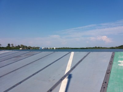 Bac de Barcarin - Arrière du bac en route pour Port-Saint-Louis-du-Rhône