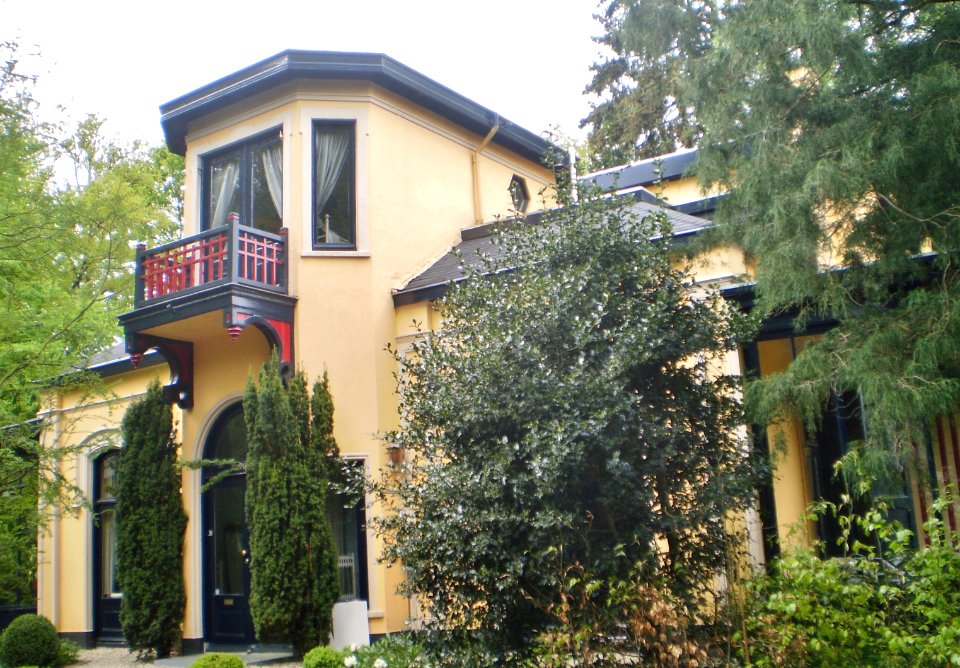 Baarn Van Lenneplaan 55 Viletta hoek Dillenburglaan