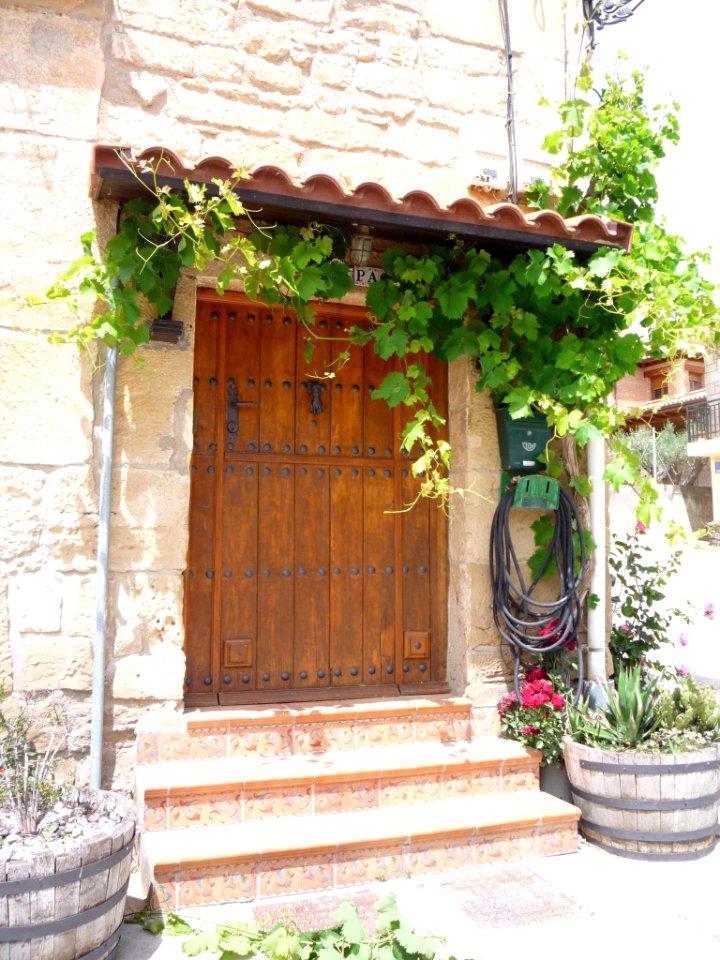 Baños de Ebro - puertas 5