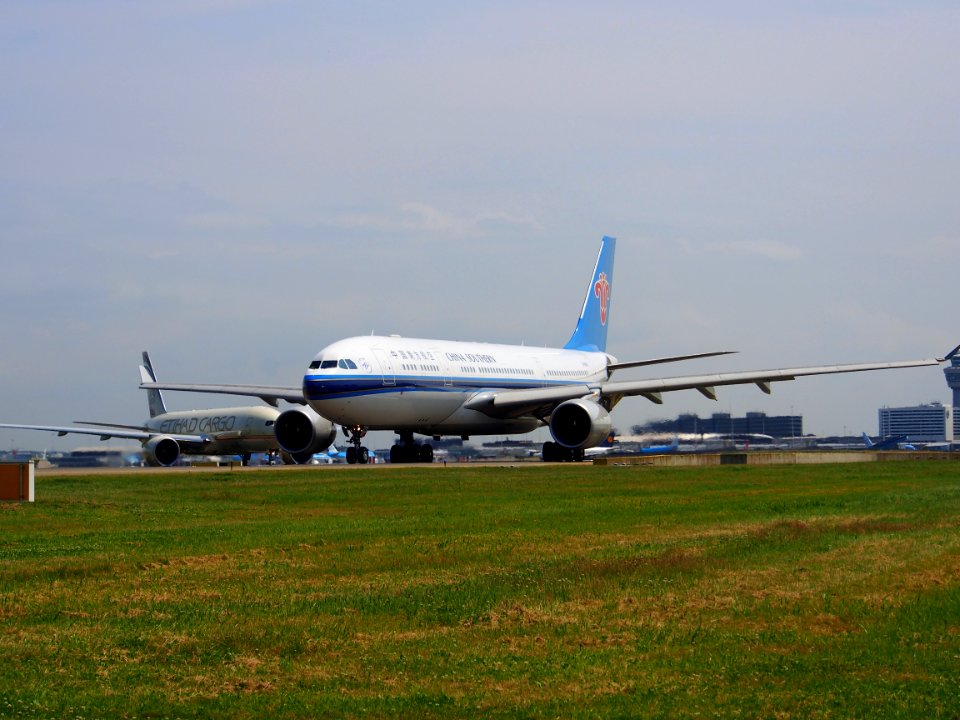 B-6542 China Southern Airlines Airbus A330-223 - cn 1297
