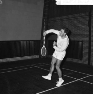 Badminton Nederland tegen Ierland te Haarlem H Weys (Nederland ) in aktie, Bestanddeelnr 915-7449