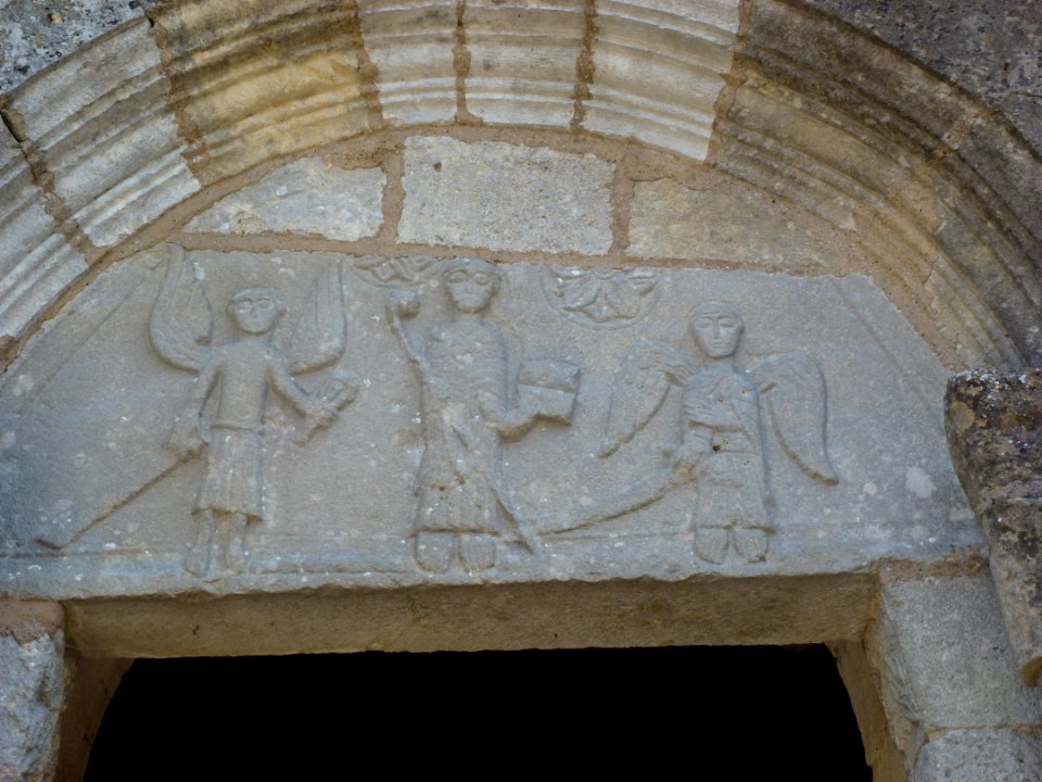 Baâlons (Ardennes) église, tympan