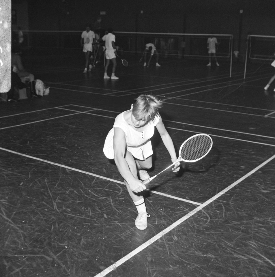 Badmintontoernooi te Haarlem, Agnes Geene in aktie, Bestanddeelnr 919-9841