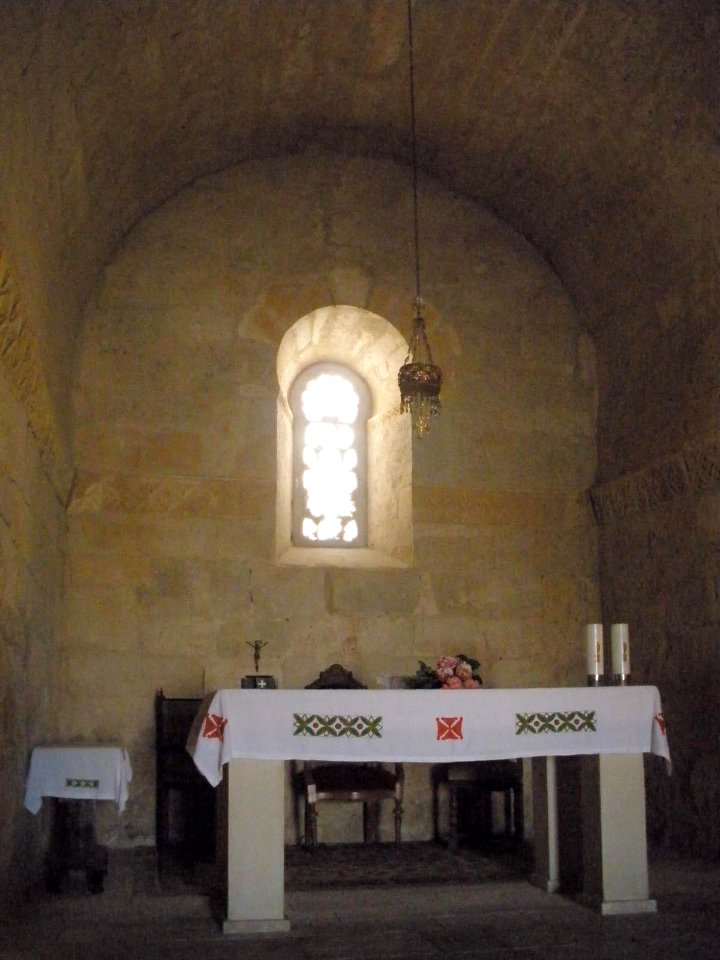 Baños de Cerrato - Basílica de San Juan de Baños, interior 11