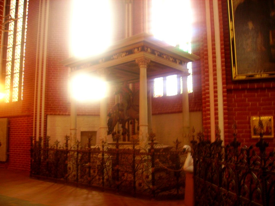 Bad Doberan Münster Innen Behrsches Denkmal