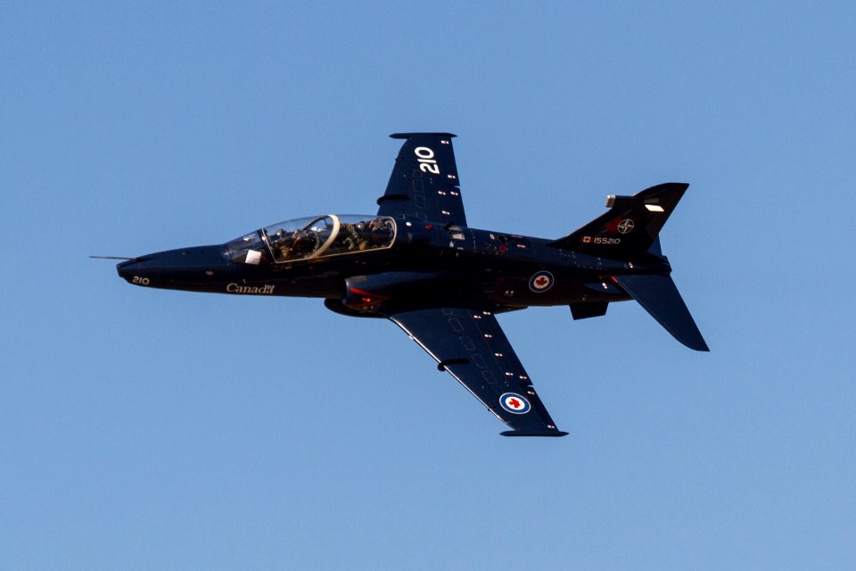 BAE Hawk CT-155 Alliance Air Show 2014 04