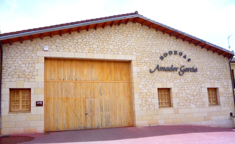 Baños de Ebro - Bodegas Amador García 1