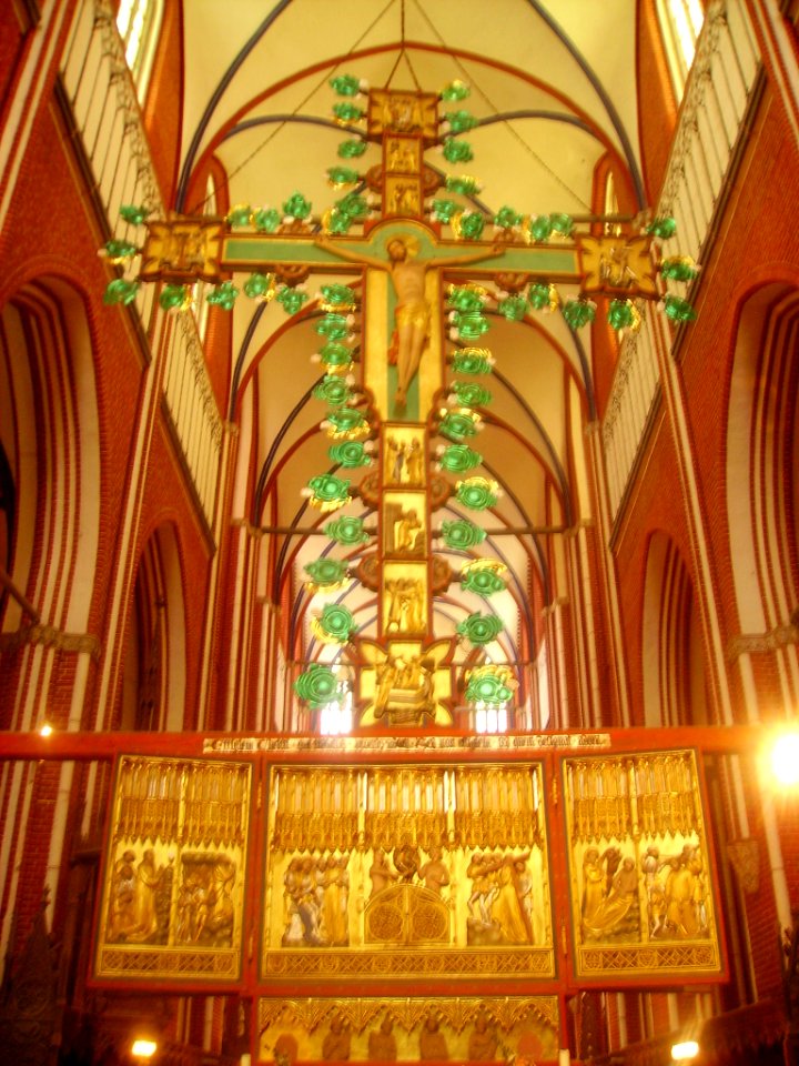 Bad Doberan Münster Innen Kreuzaltar Jesusseite 3