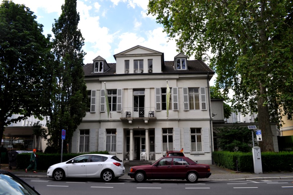 Bad Godesberg, Am Kurpark 4