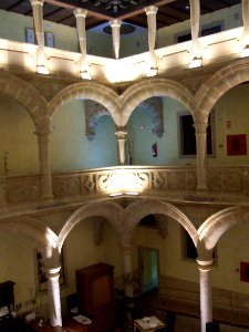 Baeza - Hotel Palacio de los Salcedo, patio 01