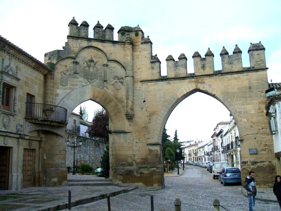 Baeza - Puerta de Jaén y Arco de Villalar 3