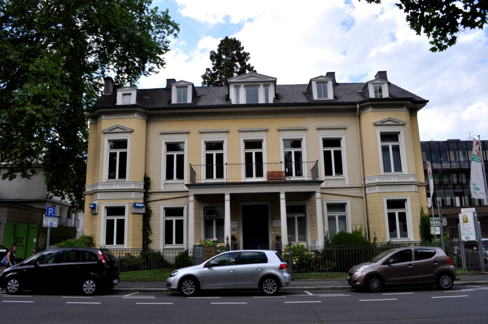 Bad Godesberg, Am Kurpark 3