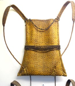 Bag, Giarai people, rattan - Museum of Vietnamese History - Ho Chi Minh City - DSC05769