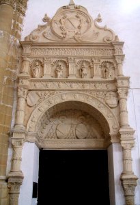 Baeza - Catedral, puerta de San Andres