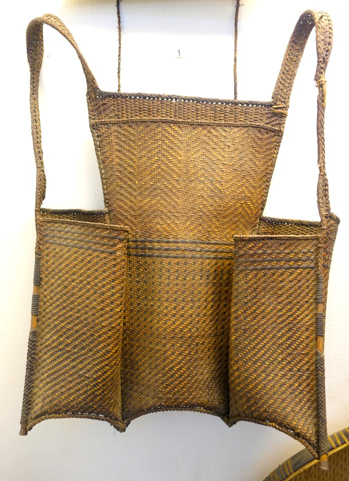 Bag, E De people, rattan, bamboo - Museum of Vietnamese History - Ho Chi Minh City - DSC05770