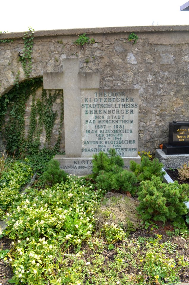 Bad Mergentheim, Friedhof, Grab Klotzbücher