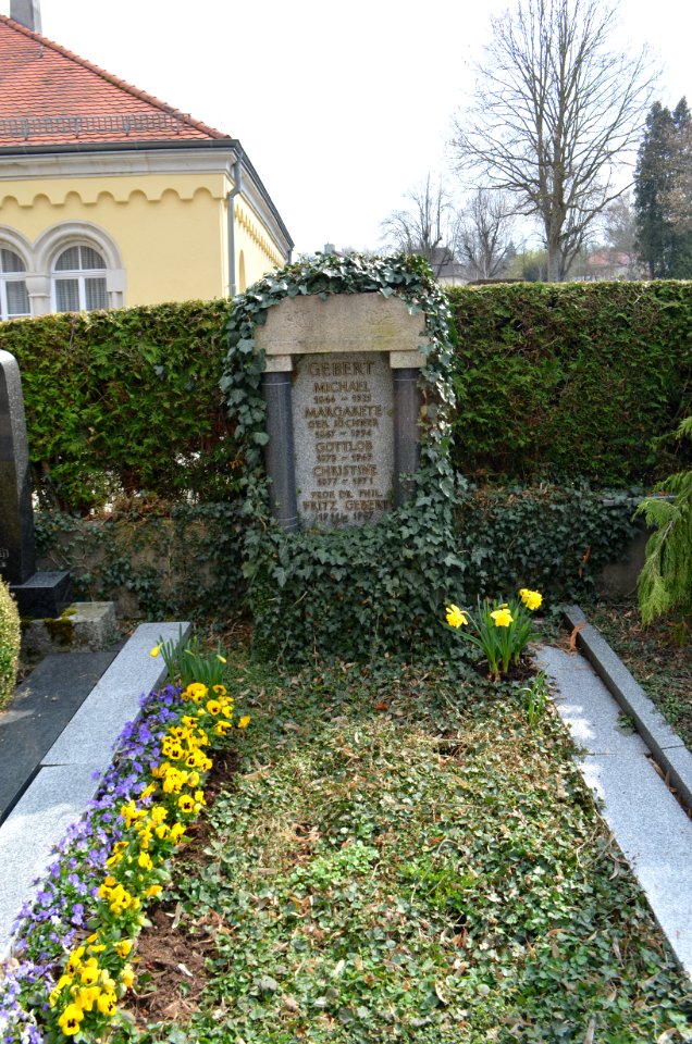 Bad Mergentheim, Friedhof, Grab Gebert, Fritz