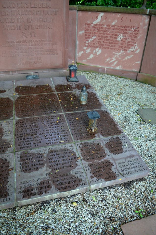 Bad Camberg, Friedhof, Kriegerdenkmal (7)