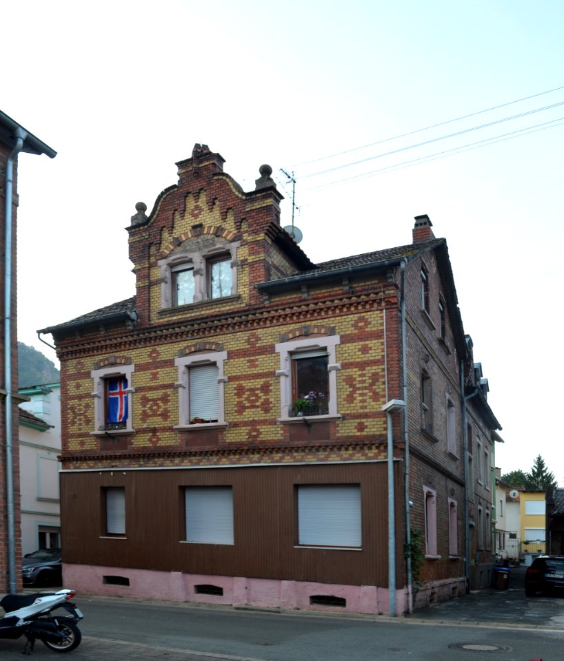Bad Münster am Stein, Nahestraße 3