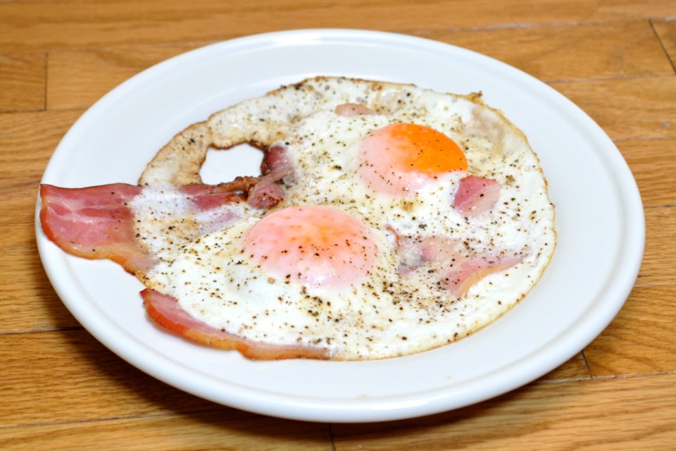 Bacon and eggs 001