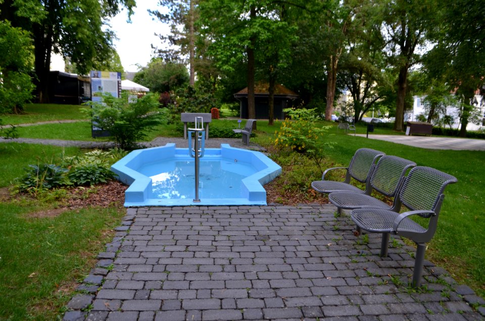 Bad Camberg, Wassertretanlage im Kurpark oberhalb der Tennisplätze