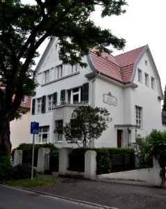 Bad Godesberg, Hohenzollernplatz 3