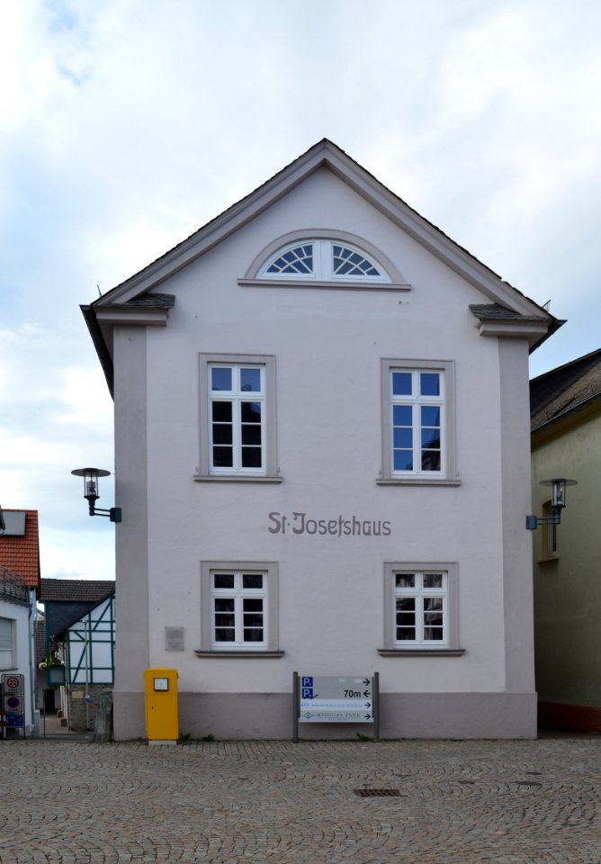 Bad Camberg, Marktplatz 13, Front
