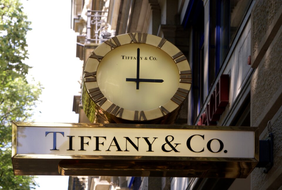Sign street tiffany