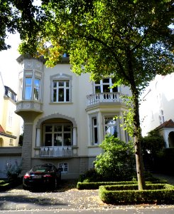 Bad Godesberg, Jean-Paul-Straße 8 (1)