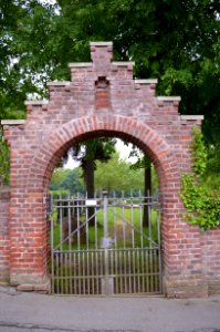 Bad Camberg, Neuer jüdischer Friefhof, Tor