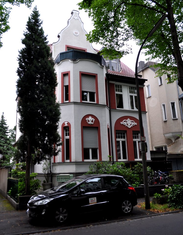 Bad Godesberg, Hohenzollernstraße 14