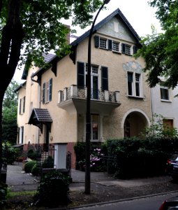 Bad Godesberg, Hohenzollernstraße 8