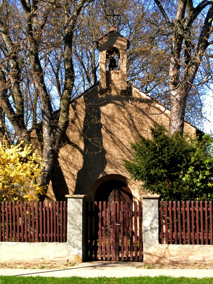 Barneberg Kirche Josef Eingang