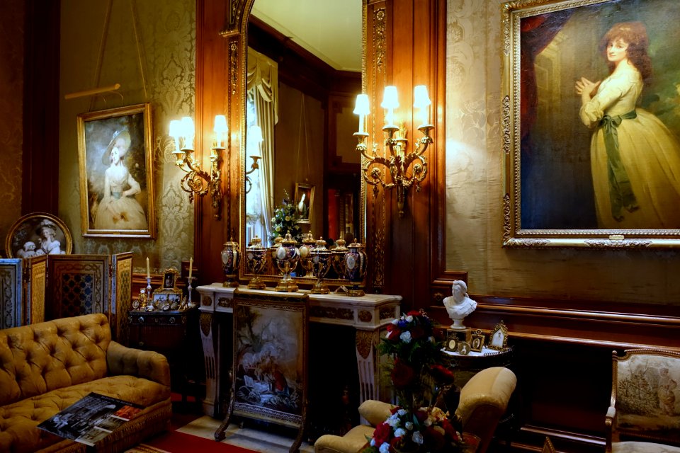 Baron's Room - Waddesdon Manor - Buckinghamshire, England - DSC07662