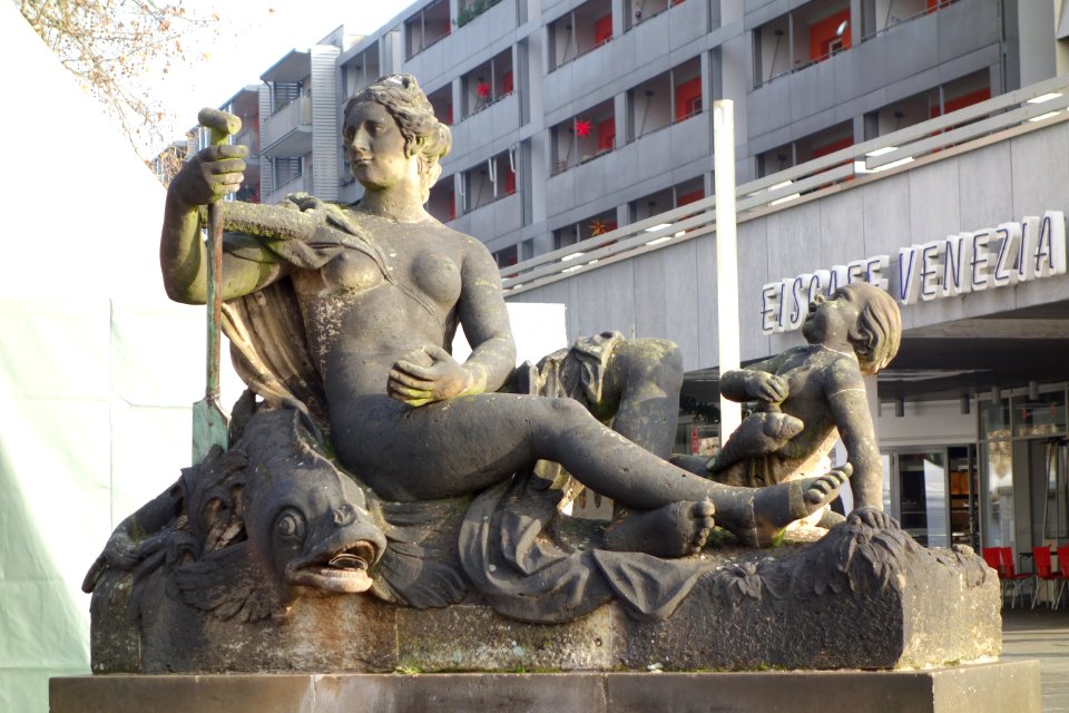 Baroque fountain figure, Hauptstraße, Dresden, Germany - DSC08973