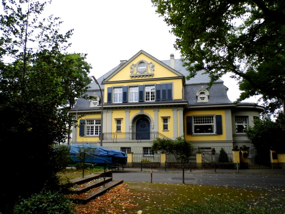 Bad Godesberg, Kronprinzenstraße 2