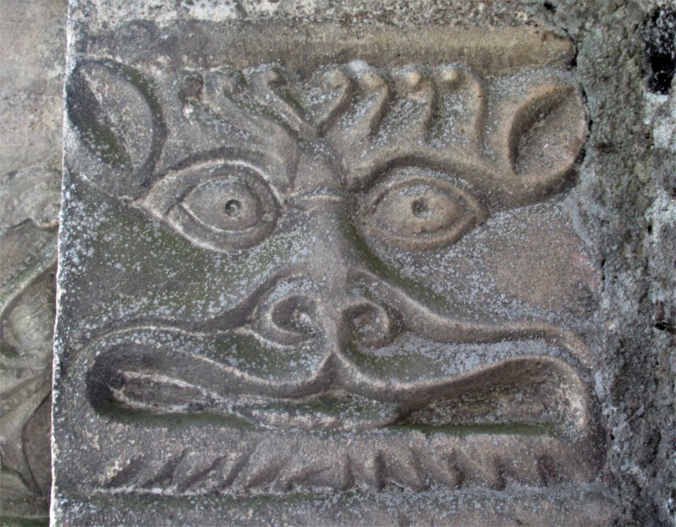 Barfrestone, detail of north door 02