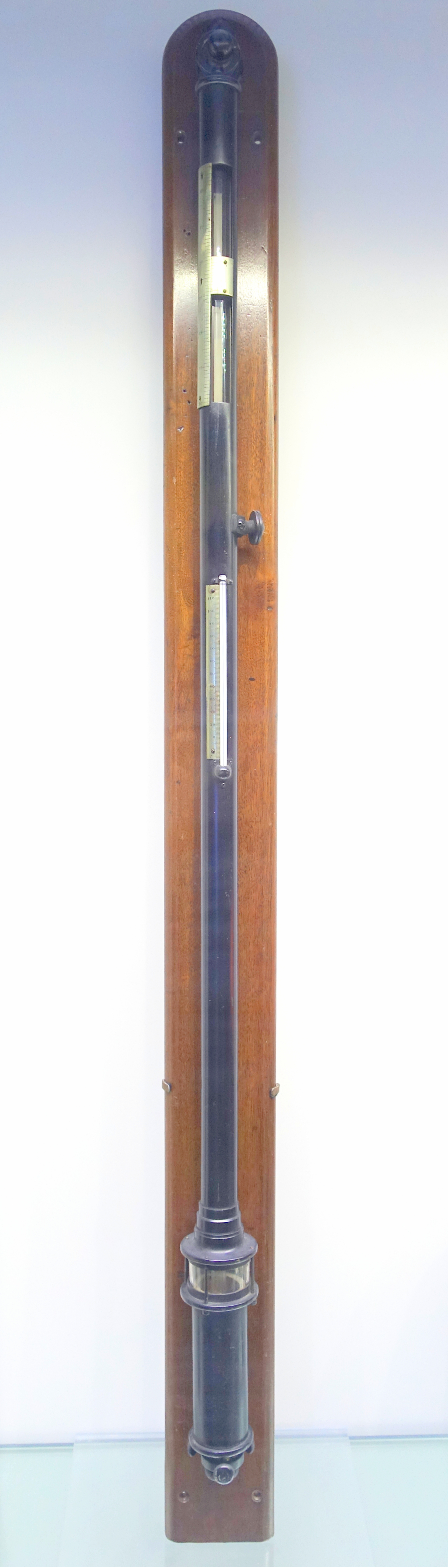 Baro-Thermometer, c. 1890 - Museum of Science and Industry (Chicago) - DSC06344