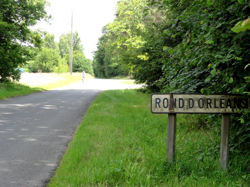 Barisis-aux-Bois (Aisne) city limit sign Rond d'Orléans